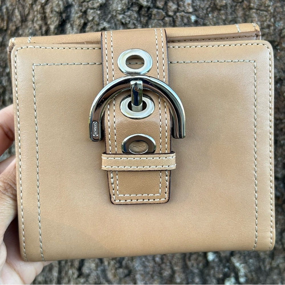 SOLD***Vintage Coach Soho Buckle Camel Tan Bifold Leather Wallet